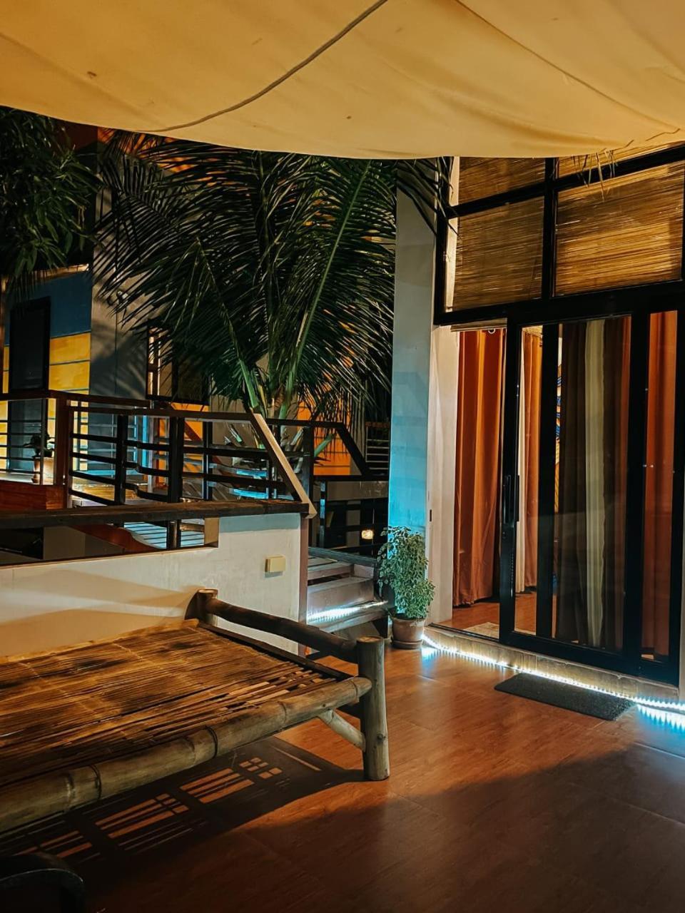 The Bistro House - Loft Unit - Vigan Apartman Kültér fotó